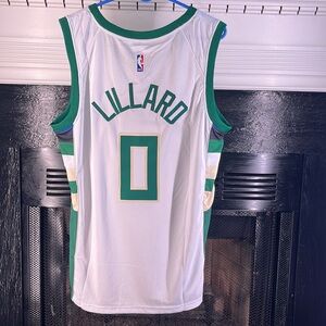 Milwaukee Bucks Damian Lillard Basketball Jersey White Green Men’s Size Large 50